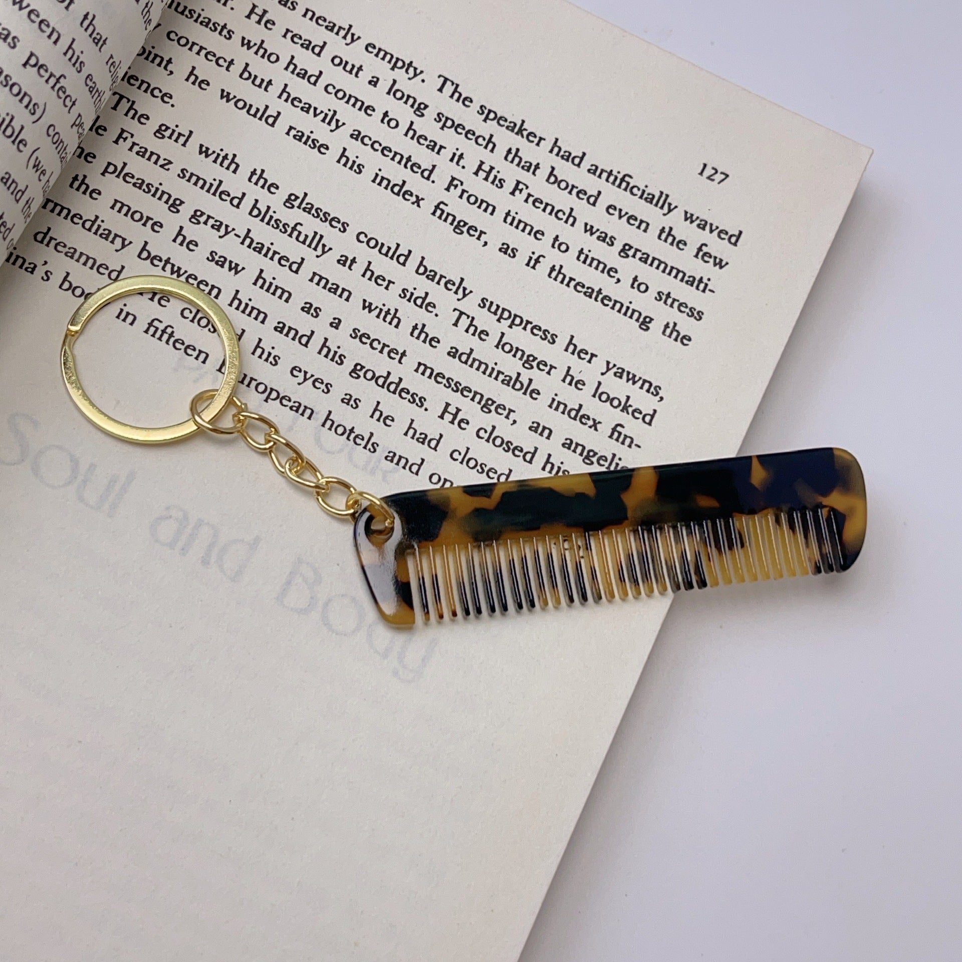 Wholesale  Leopard Print Keychain Comb Bag Pendant DIY Keychains