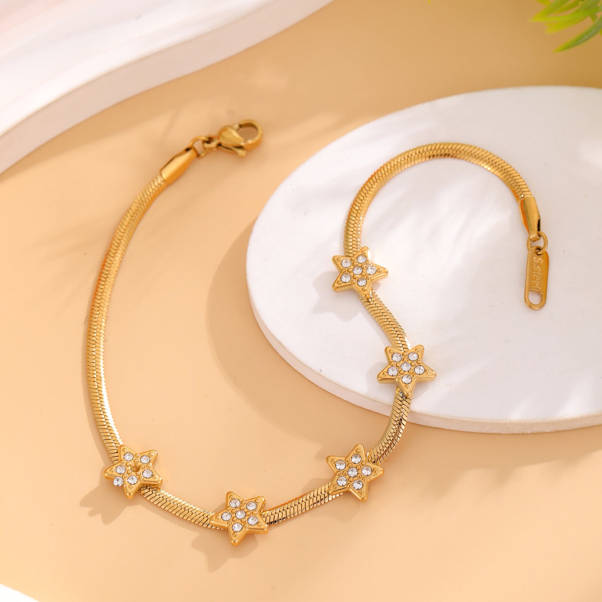 Wholesale Stainless Steel Five-pointed Star Diamond Bracelet