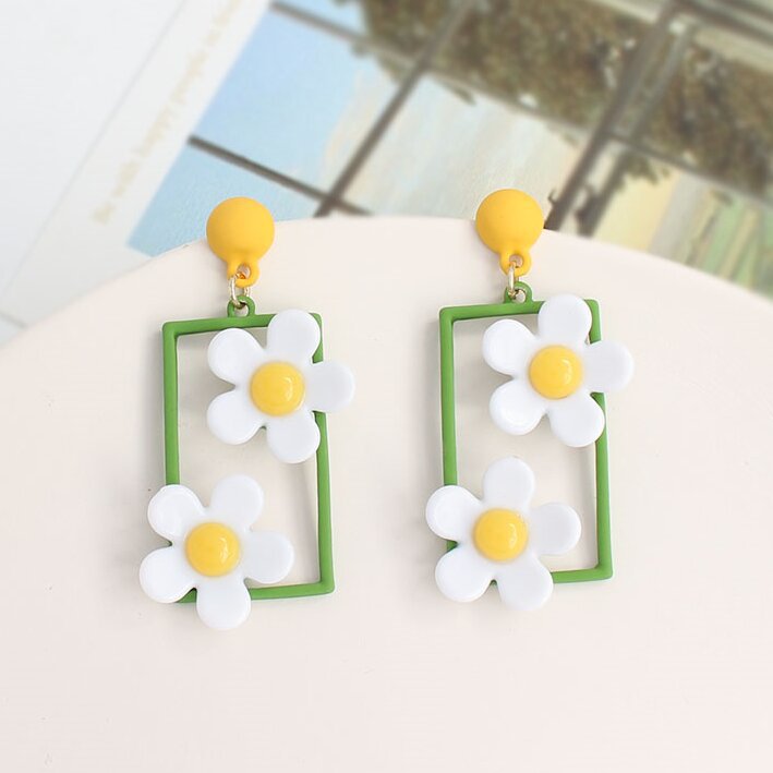 Wholesale Versatile Summer Fresh Green Floral Stud Earrings