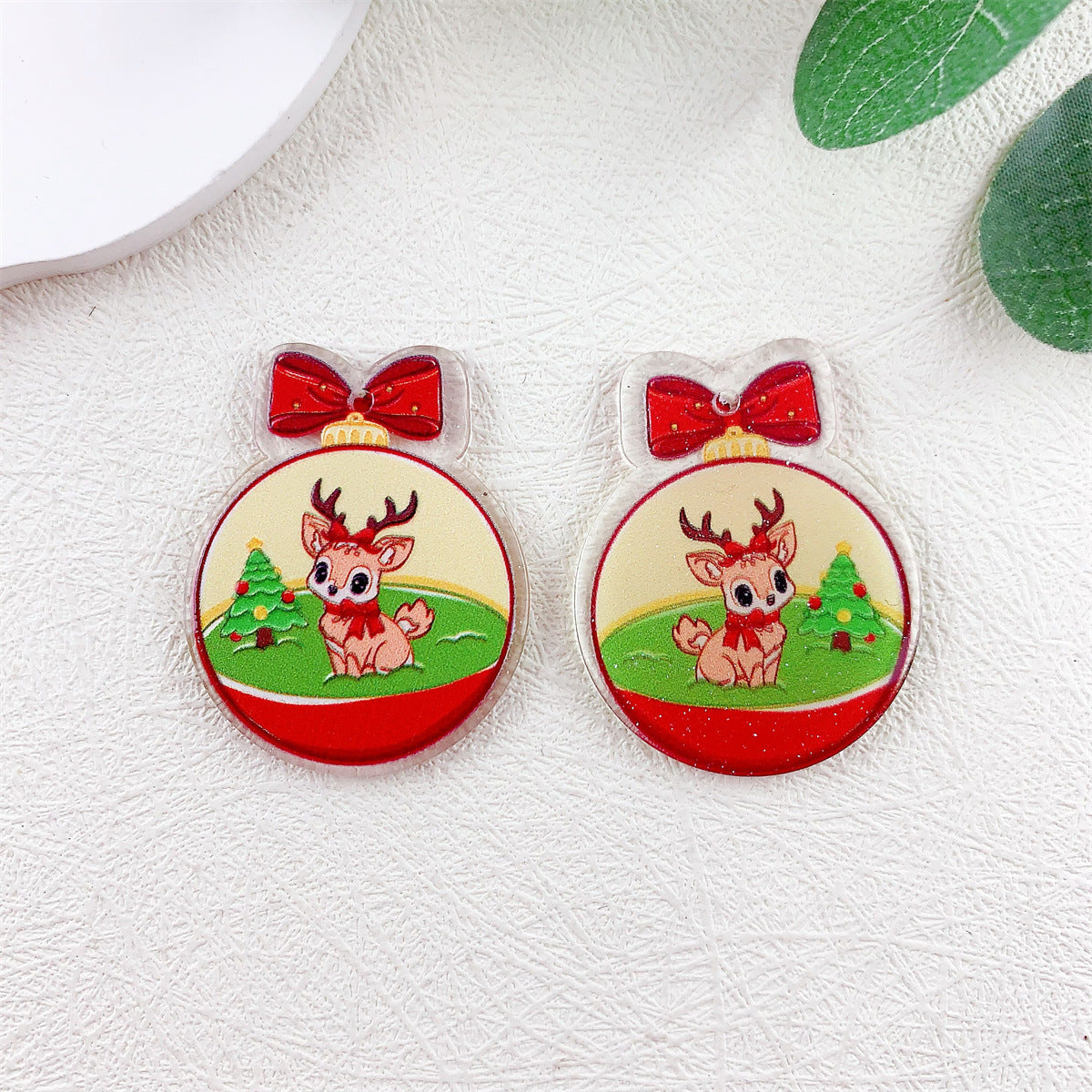 Wholesale 10pcs Acrylic Embossed Print Santa Elk Snowman Christmas Series Pendant