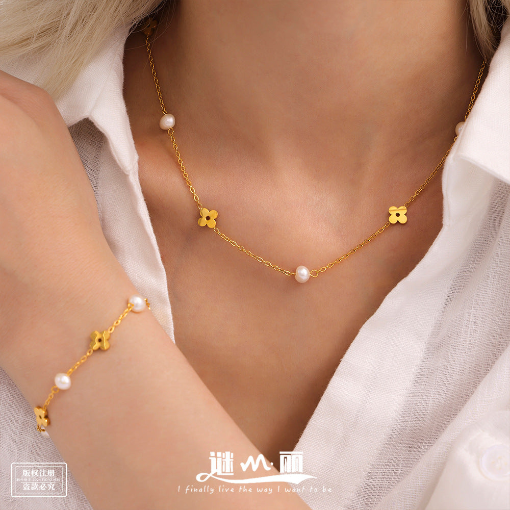 Wholesale Freshwater Pearl Flower Chain Necklace Stainless Steel Gold Plated Boutique Resale