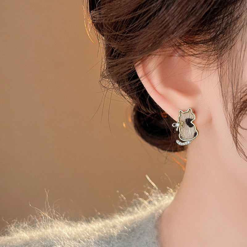 Wholesale Light Luxury Leopard Print Kitten Earrings Diamond Inlay Alloy Jewelry Gift for Party Boutique Resale