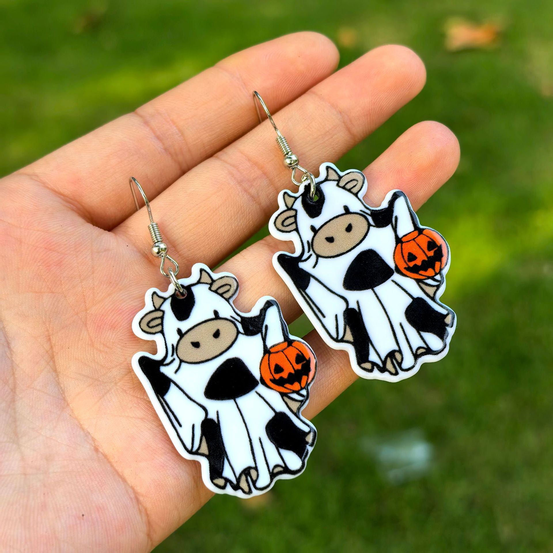 Wholesale Halloween Earrings Thanksgiving Pumpkin White Ghost Cow Black Cat Acrylic Earrings