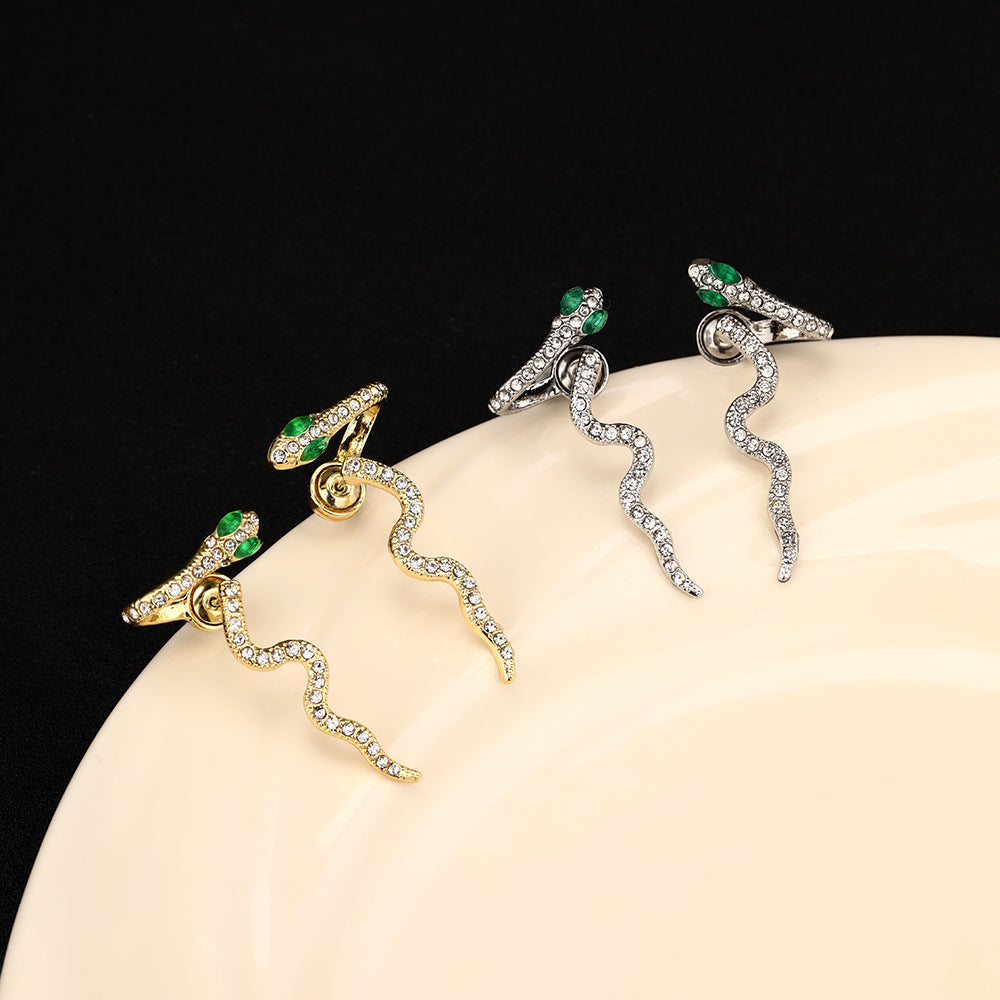 Wholesale Snake light luxury fashion earrings