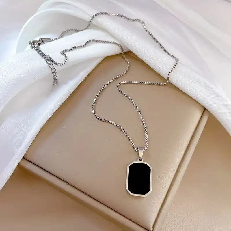Wholesale Alloy  Black Rectangular Pendant Necklace