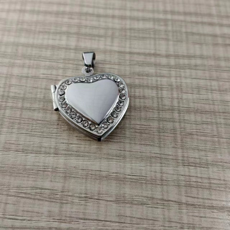 Wholesale Golden Heart Frame Photo Necklace Pendant - Stainless Steel Jewelry Accessory for Couples
