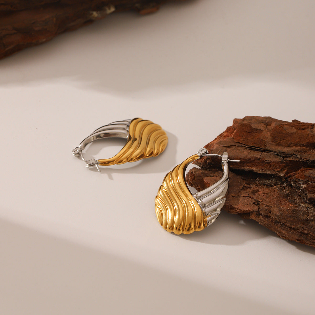 Wholesale geometric thread titanium steel earrings