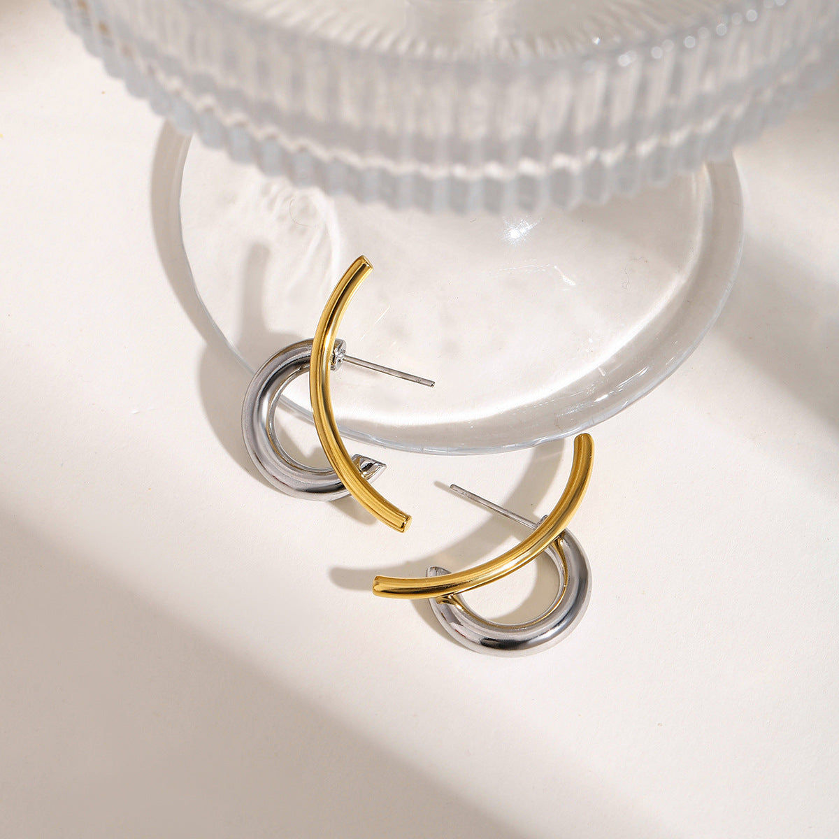 Wholesale 18K gold stainless steel gold and silver color matching simple line earrings