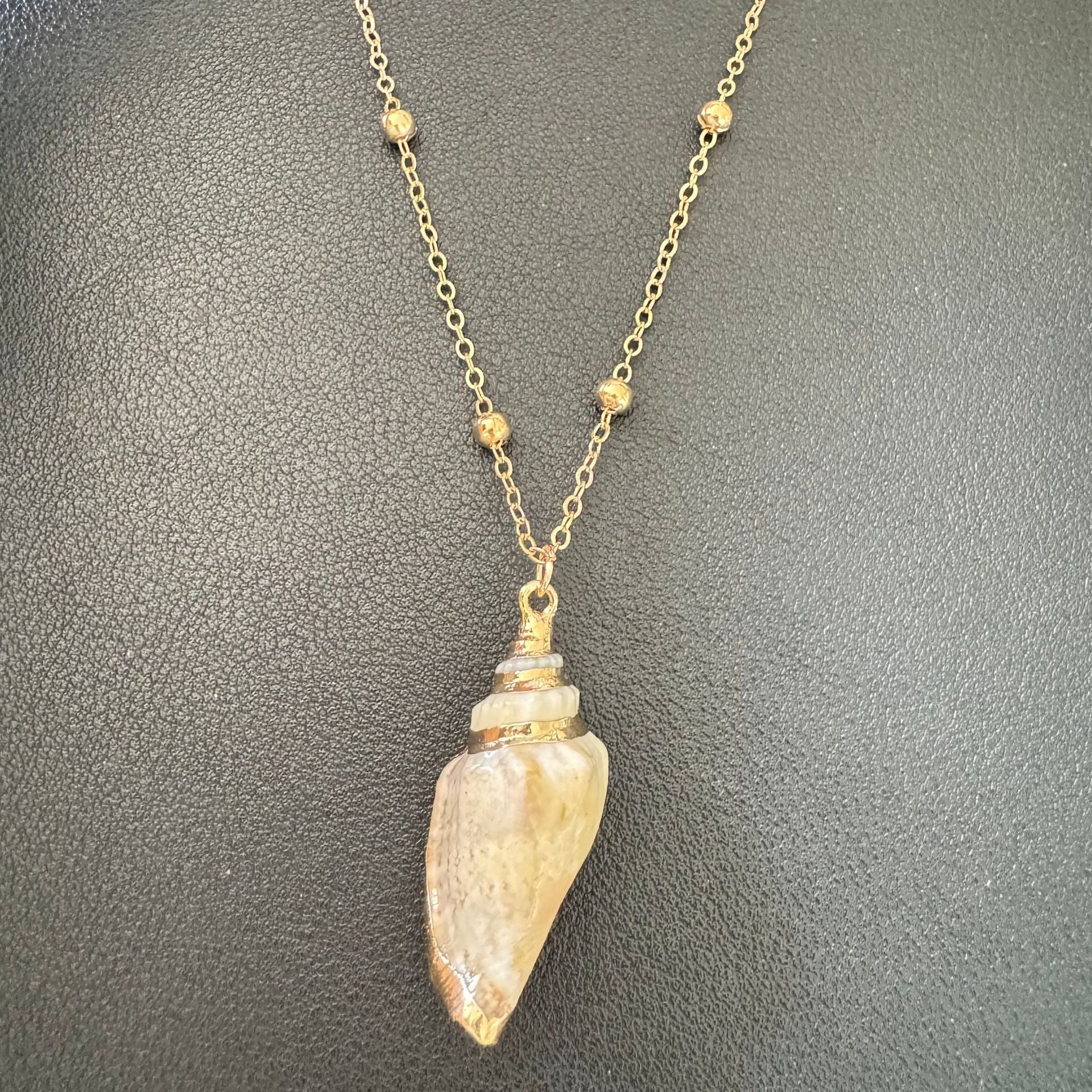 Wholesale Conch Bead Necklace Natural Shell  Beach Natural Necklace