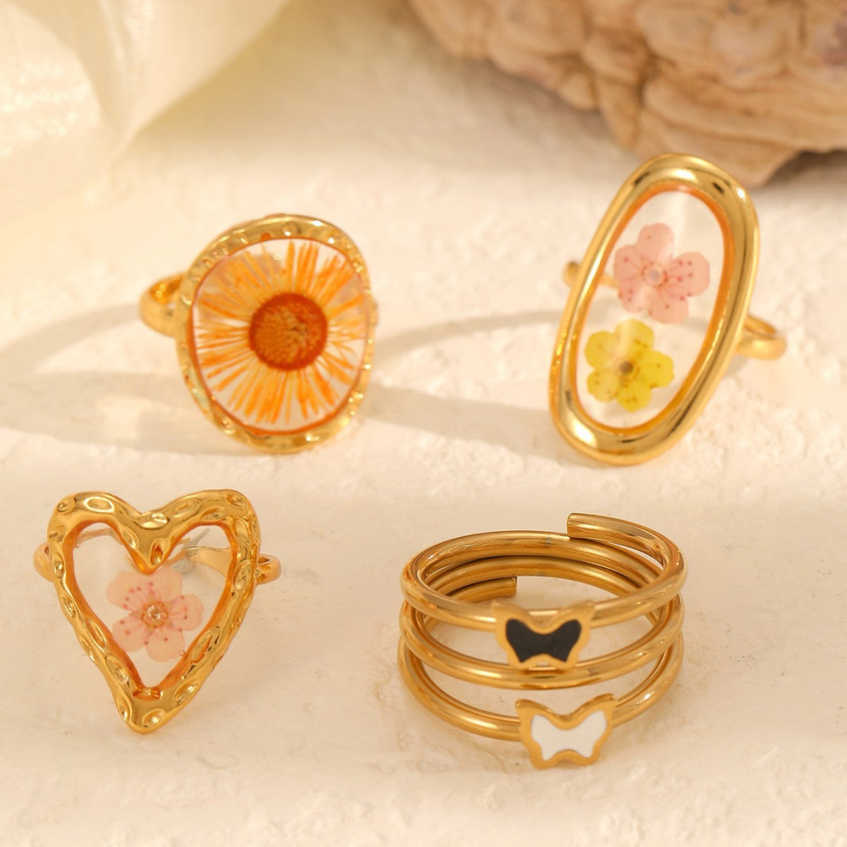 Wholesale 304 Stainless Steel Flower Ring Gold Electroplated Fashion Jewelry Accessory for Everyday Wear