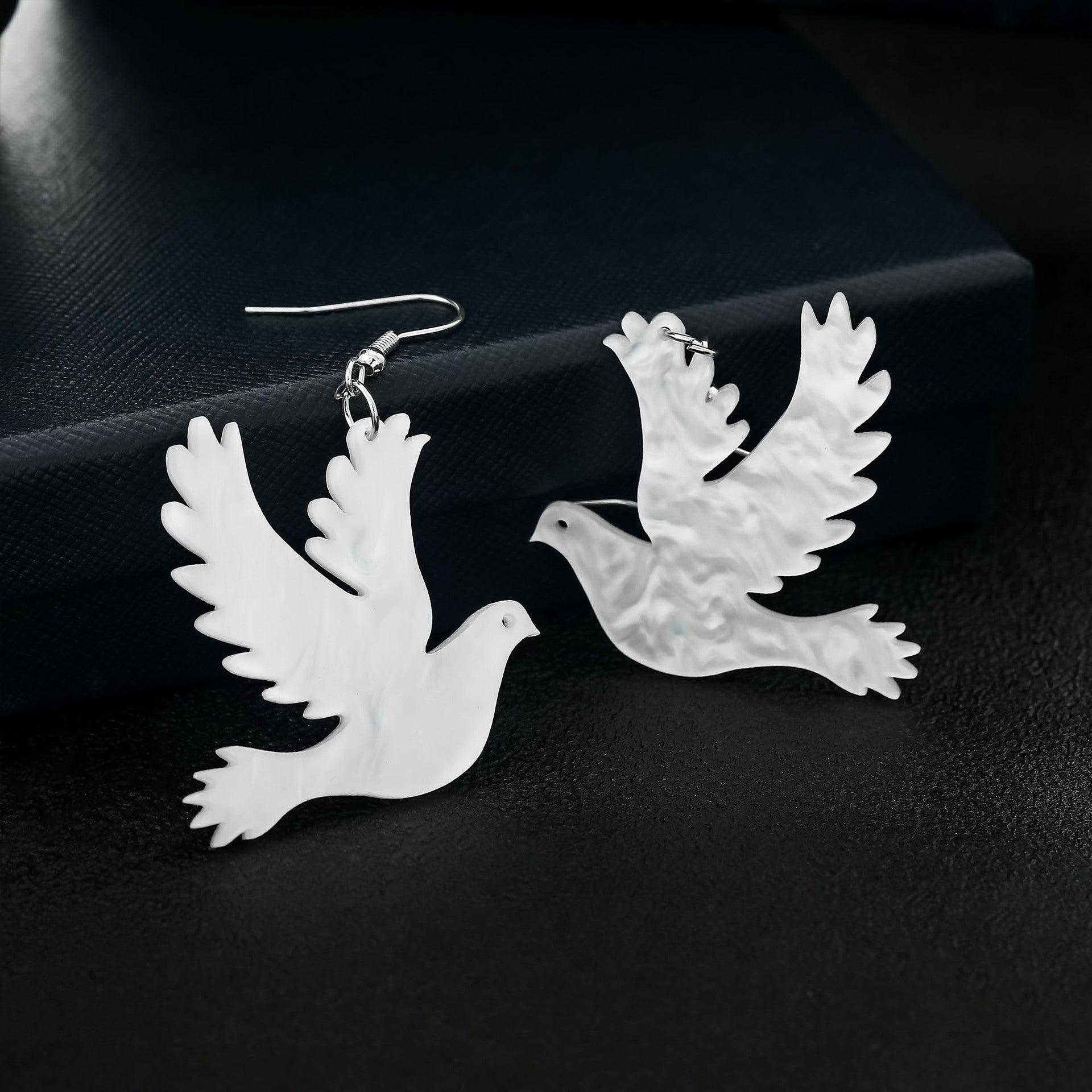 Wholesale Eco-friendly Acrylic Earrings White Dove Shape Earrings