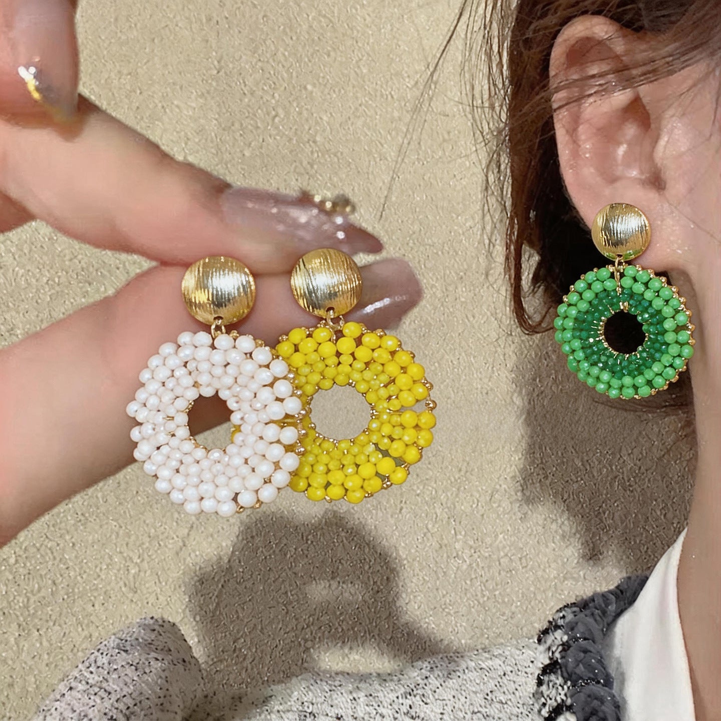 Wholesale Round Crystal Stud Earrings Silver Plating Sweet Style Party Wear Jewelry Accessory Gift Boutique Resale