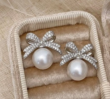 Wholesale  Bow Pearl Diamond  Luxury  Earrings