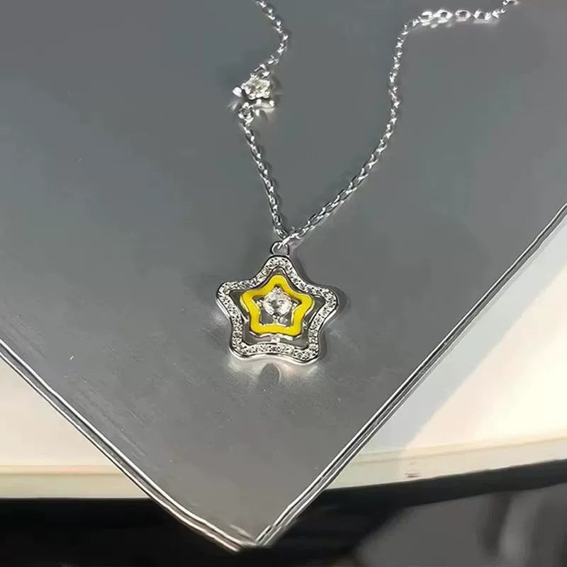 Wholesale  Hollow Five-pointed Star Pendant Necklace