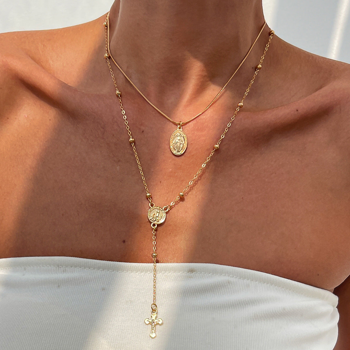 Wholesale Stylish Layered Cross Pendant Necklace With Tassel Rhinestone Gold Tone Alloy Electroplated Fashion Jewelry Accessory For Resale