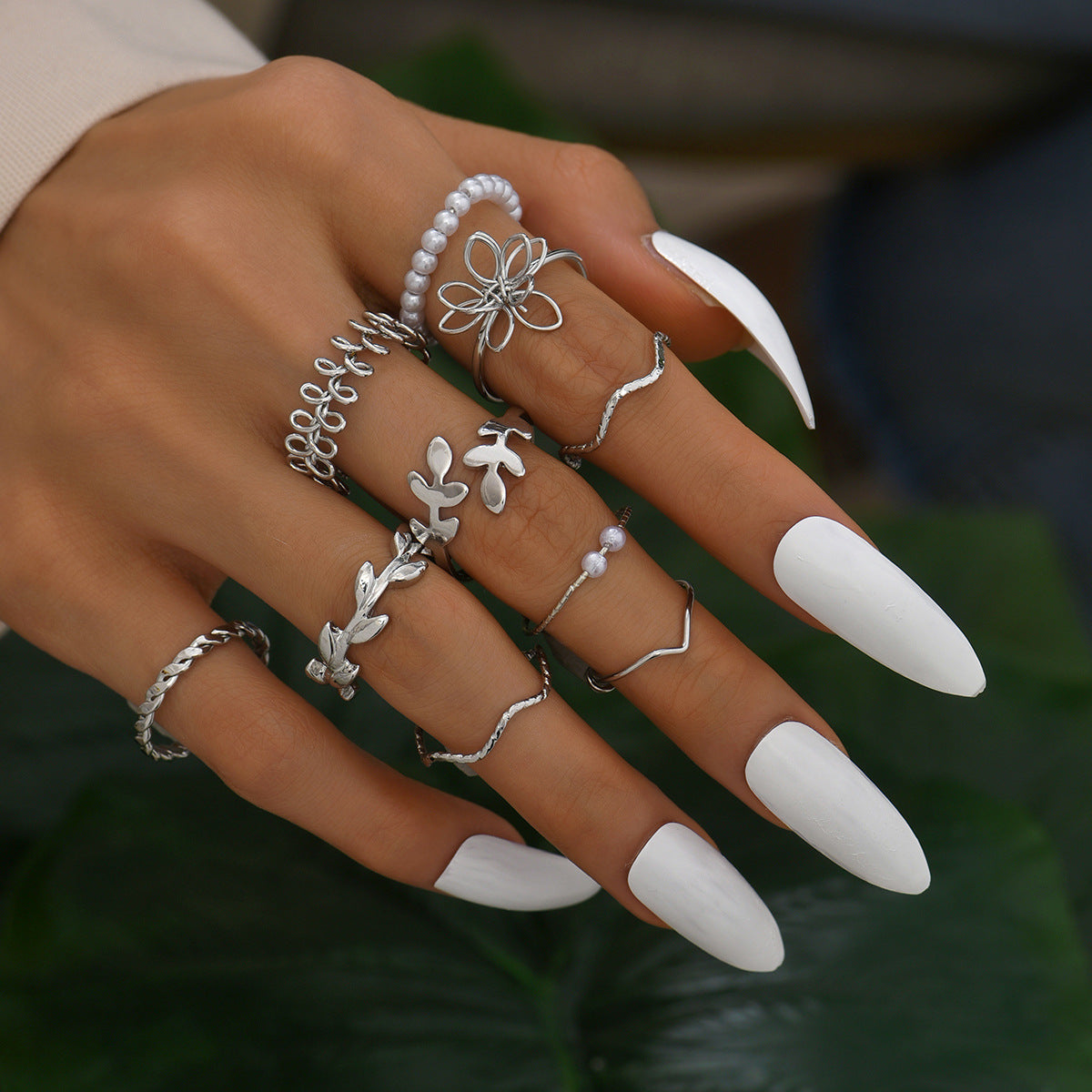 Wholesale hollow flower stacking ring suit smooth leaves vine pearl joint ring 10 pieces set