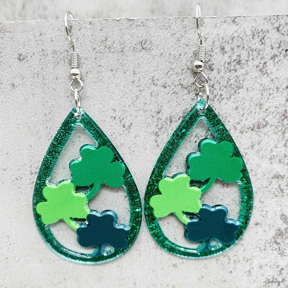 Wholesale Patrick Irish four-leaf clover rainbow hat rooster bull head acrylic earrings