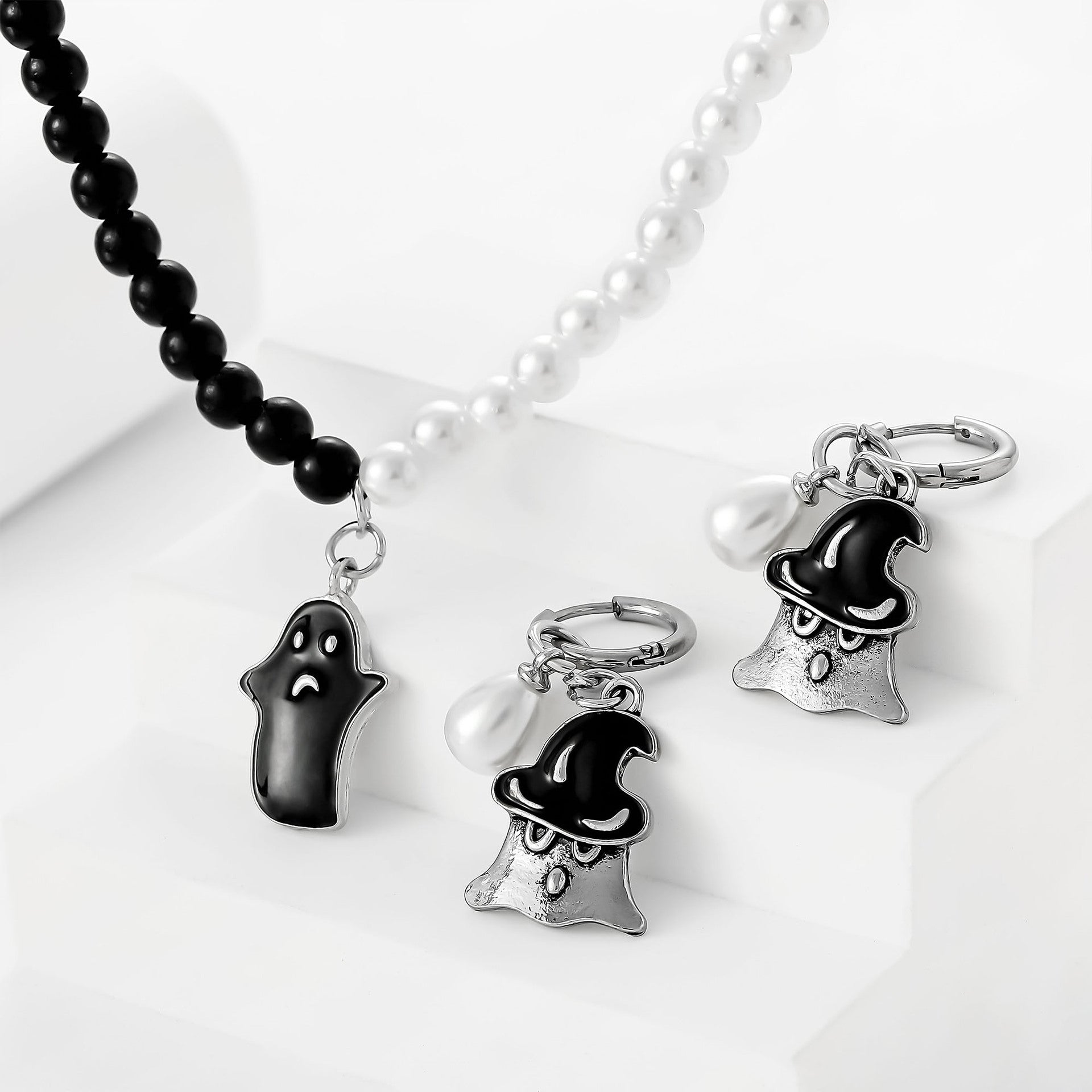 Wholesale Halloween jewelry oil drop ghost black and white pearl necklace earrings set