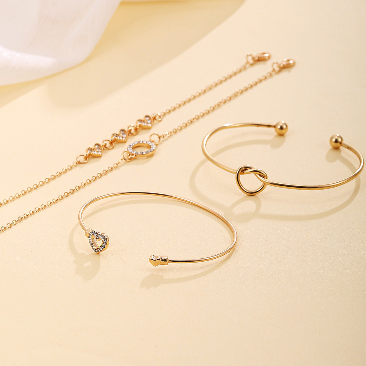 Wholesale Gold Tone Geometric Hollow Heart Design Women S Bracelet Set Of 4 Layered Fashion Jewelry Accessory Gift