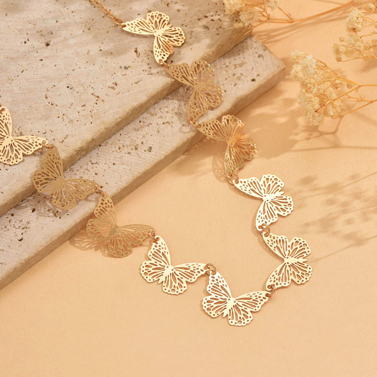 Wholesale simple hollow butterfly gold-plated necklace