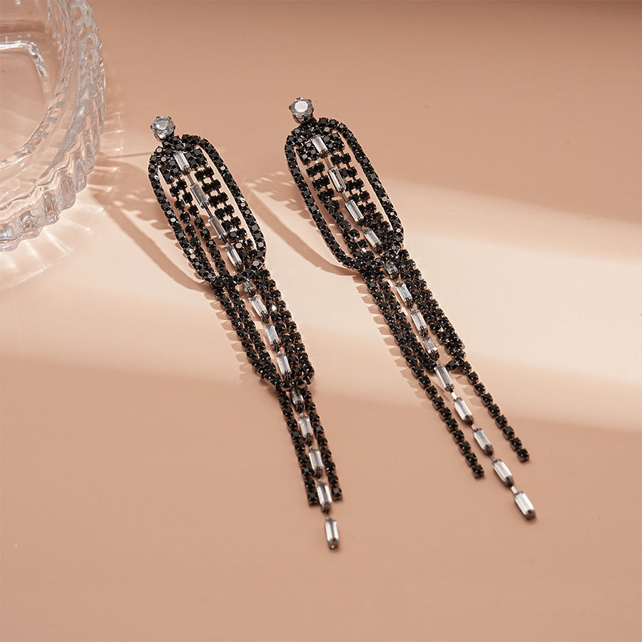 Wholesale Light luxury diamond oval tassel silver needle earrings