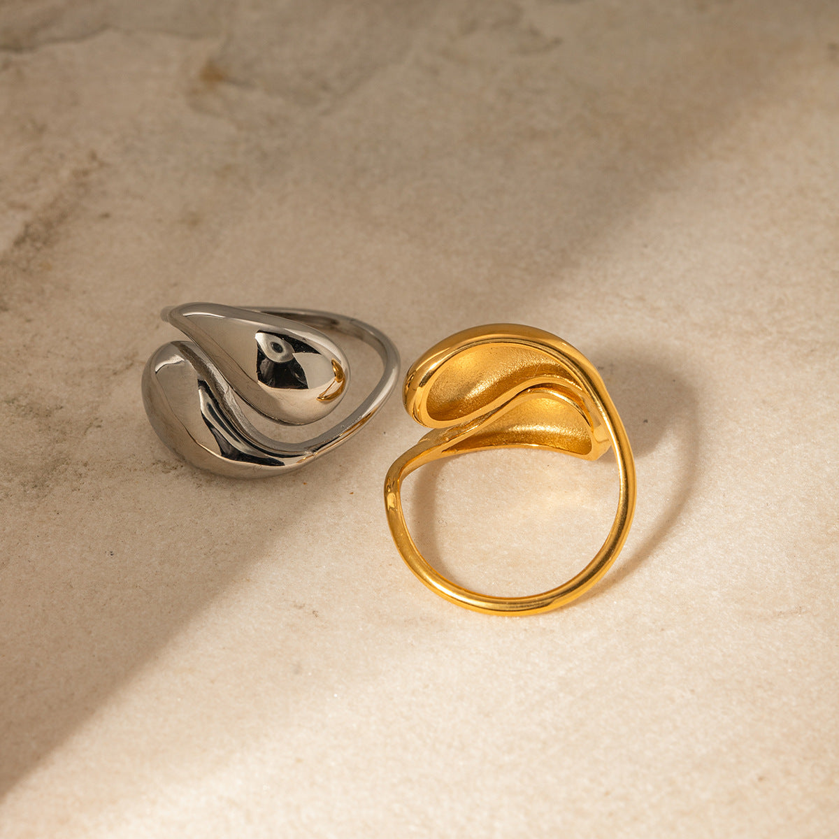 Wholesale Light Luxury Rings 18k Gold Stainless Steel Rings Teardrop-shaped Staggered Open Rings ACC-RS-JingQiao001