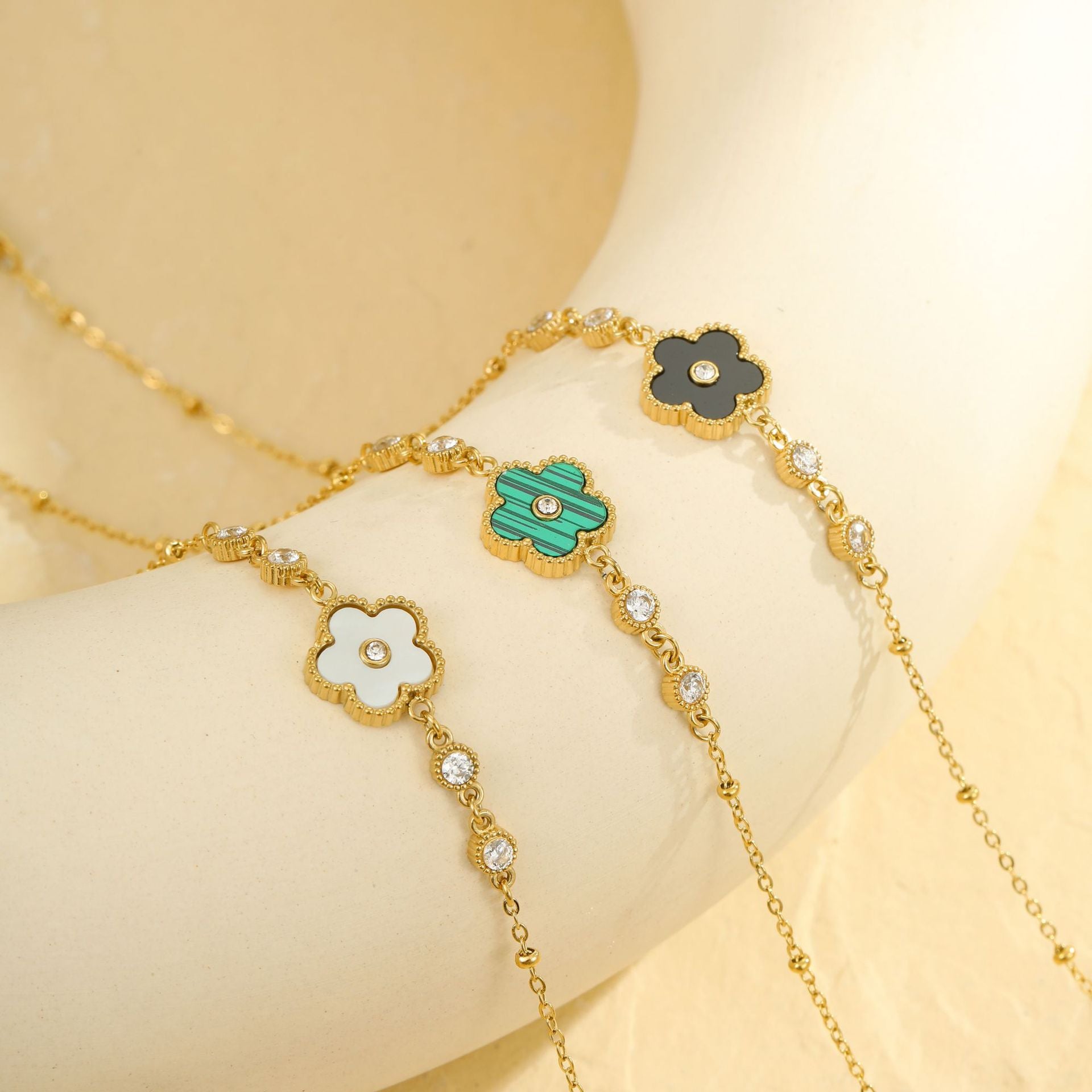 Wholesale  stainless steel 18k golden five leaf flower anklet