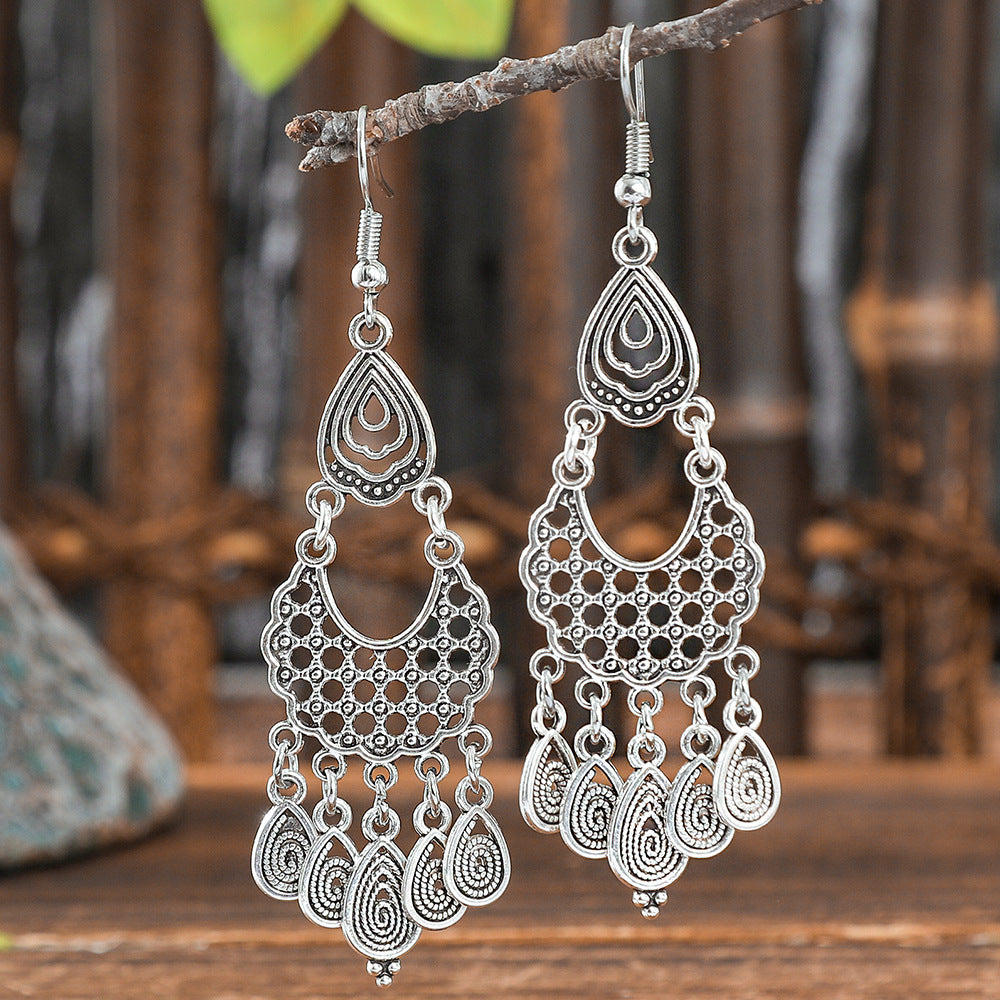 Wholesale Alloy Ethnic Bohemian Earrings Vintage Distressed Style Jewelry for Everyday Wear
