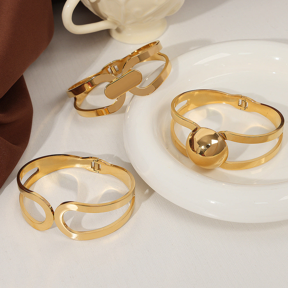 Wholesale  titanium steel plated 18K gold geometric shape bracelet