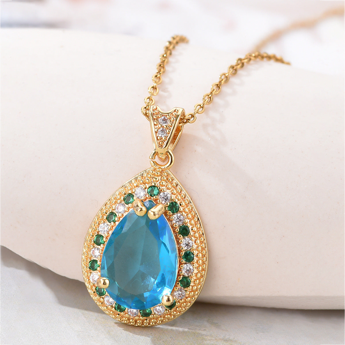 Wholesale retro elegant baroque necklaces jewelry
