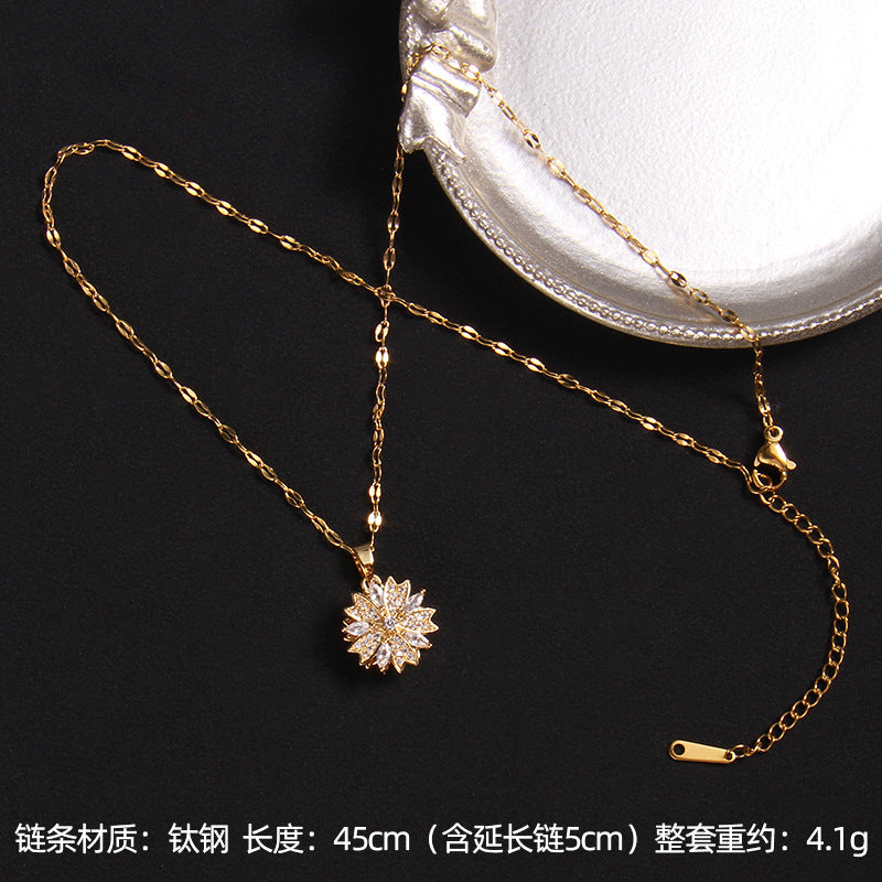 Wholesale Zircon Rotating Four Leaf Clover Flower Pendant Titanium Steel Necklace ACC-NE-Rongc006