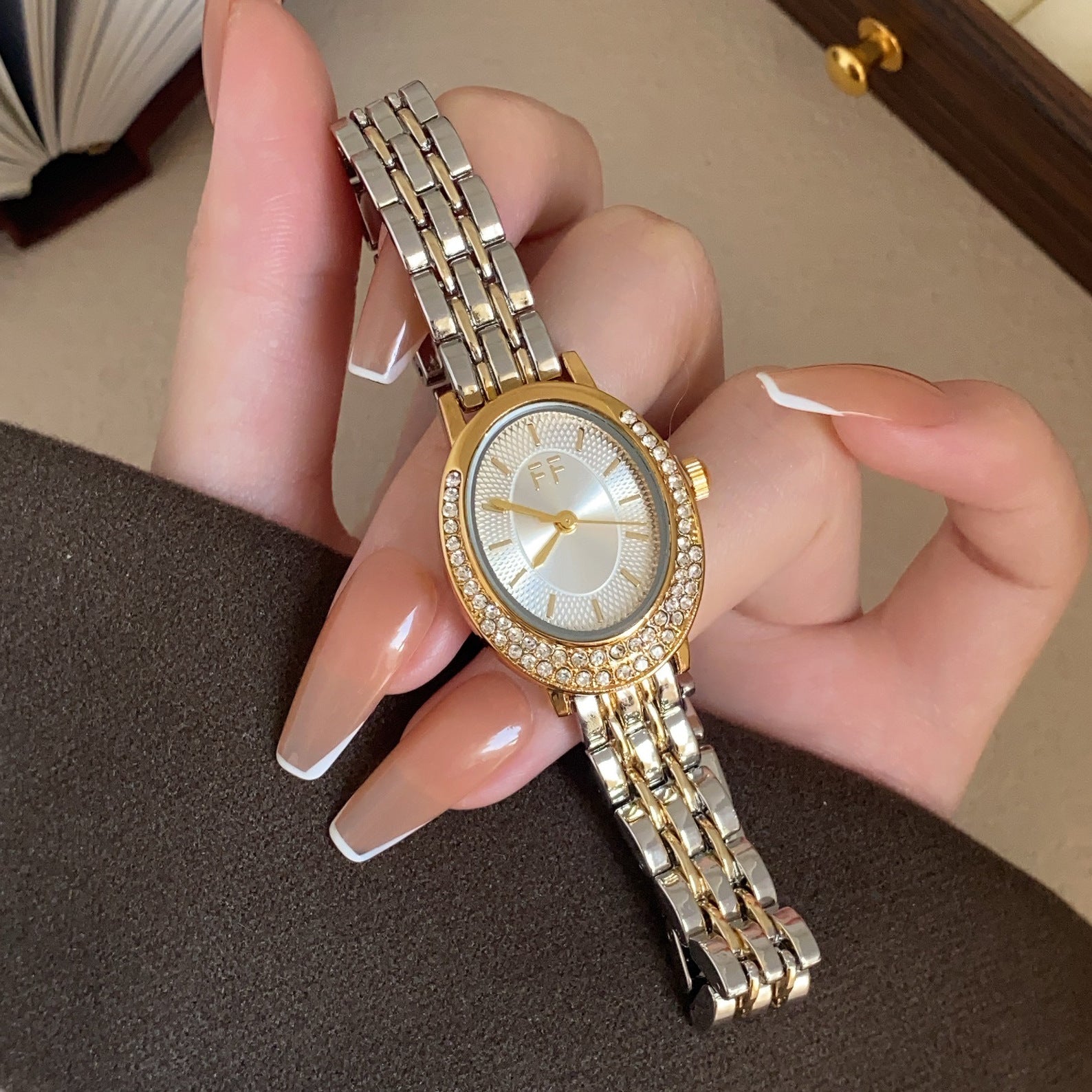 Wholesale Crystal Embellished Oval Half Moon Women S Quartz Watch Simple Vintage Fashion