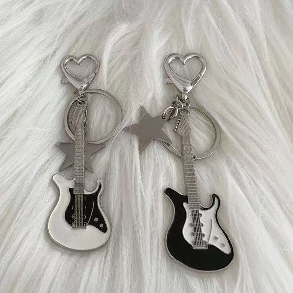 Wholesale Y2K Guitar Star Keychain Zinc Alloy Party Gift Bag Charm Stylish Fashion Accessory