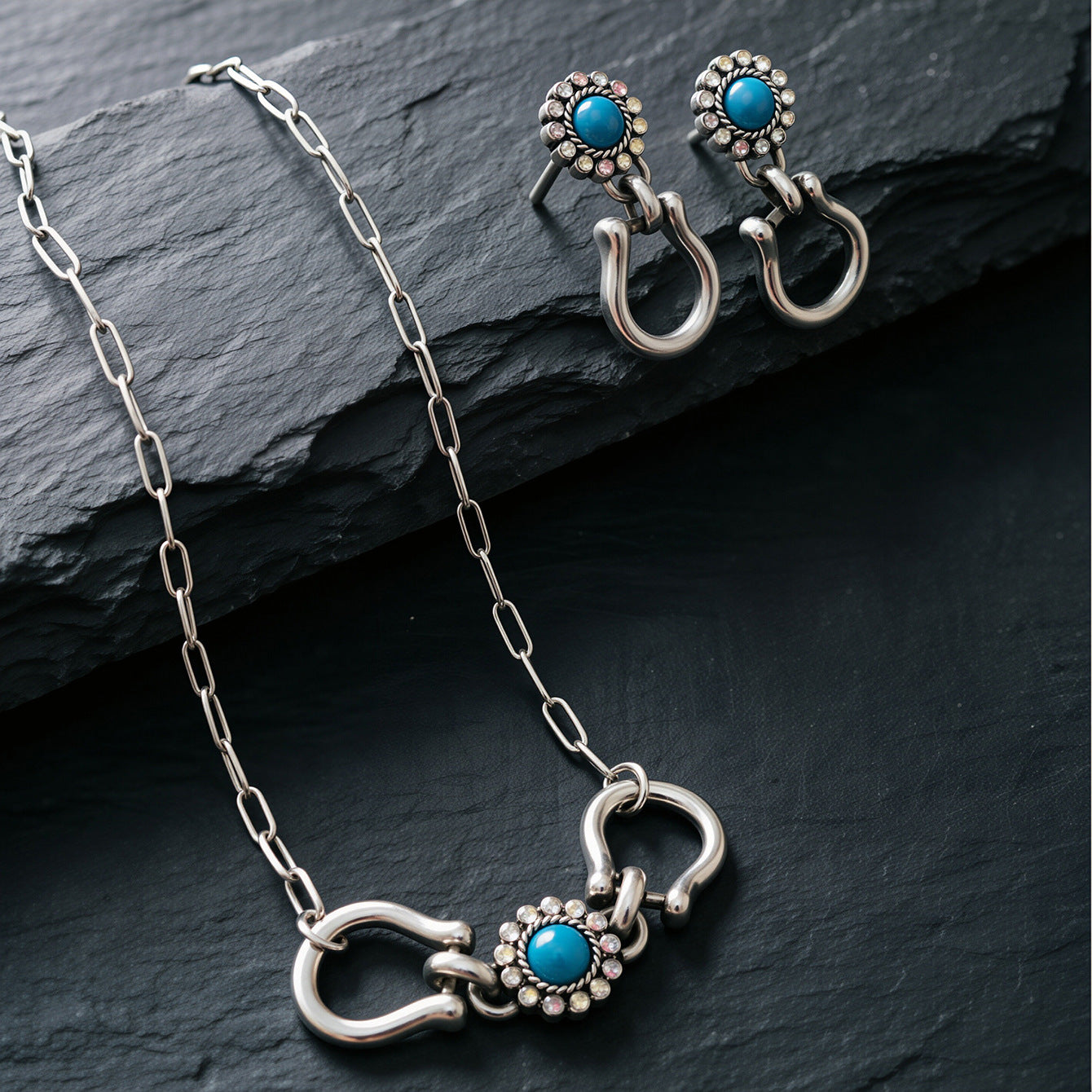 Wholesale Trendy Women S Zinc Alloy Necklace Earring Set Horseshoe Buckle Design Gold Blue Stone Snake Chain Jewelry Accessory