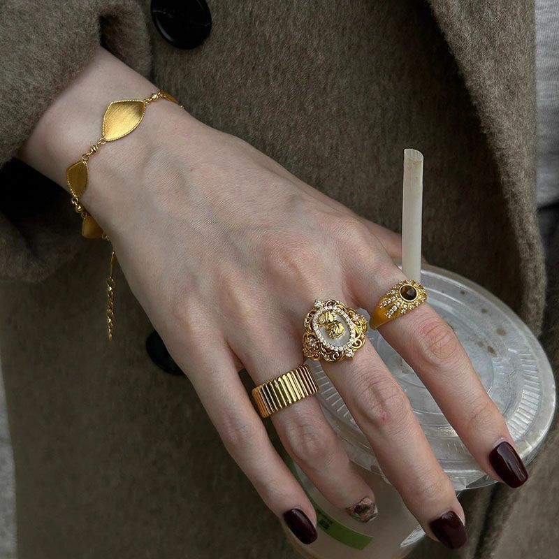Wholesale Tiger Eye Oil Painting Palace Style Stacking Ring – Boutique Resale Fashion Accessory