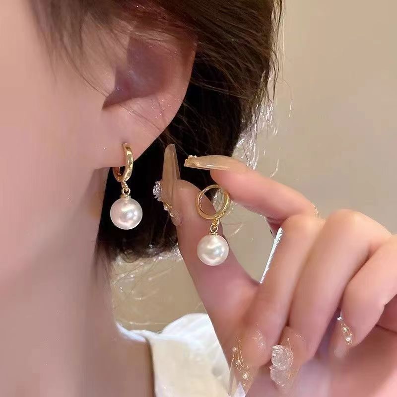 Wholesale Pearl  Buckle Women's Light Luxury  Earrings
