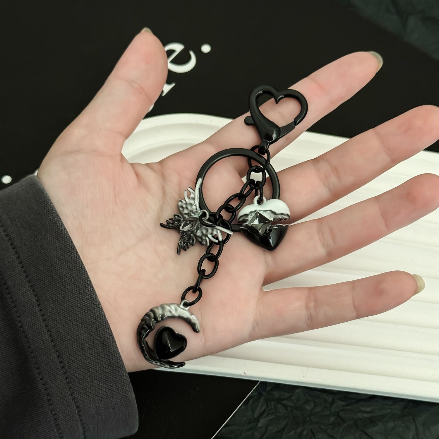 Wholesale  love keychain  two-color butterfly moon keychain