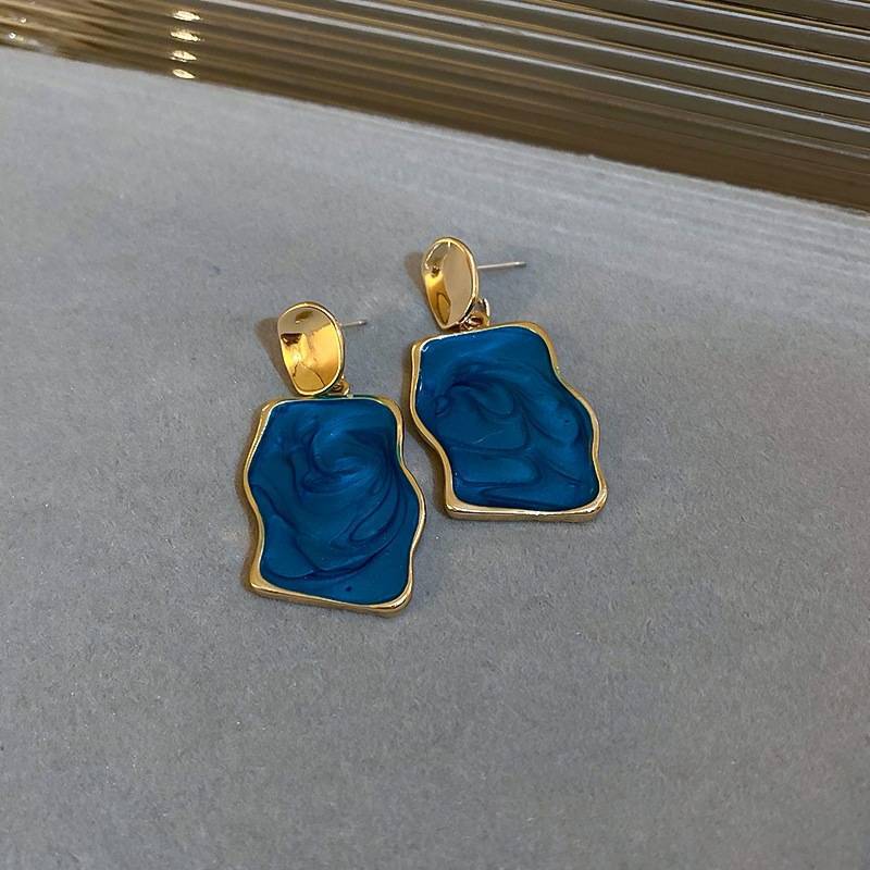 Wholesale Elegant  Sophisticated Four-Leaf Clover Turquoise Stud Earrings