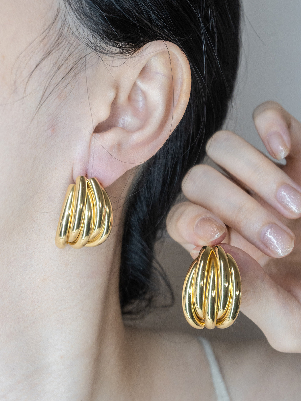Wholesale Stainless Steel PVD Gold Plating Geometric Earrings Two Way Wear Chic Fashion Accessory