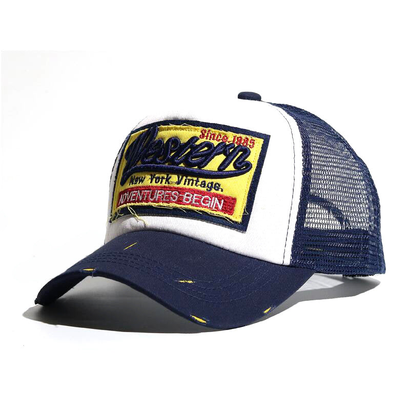 Wholesale Fashionable baseball cap with letter embroidery