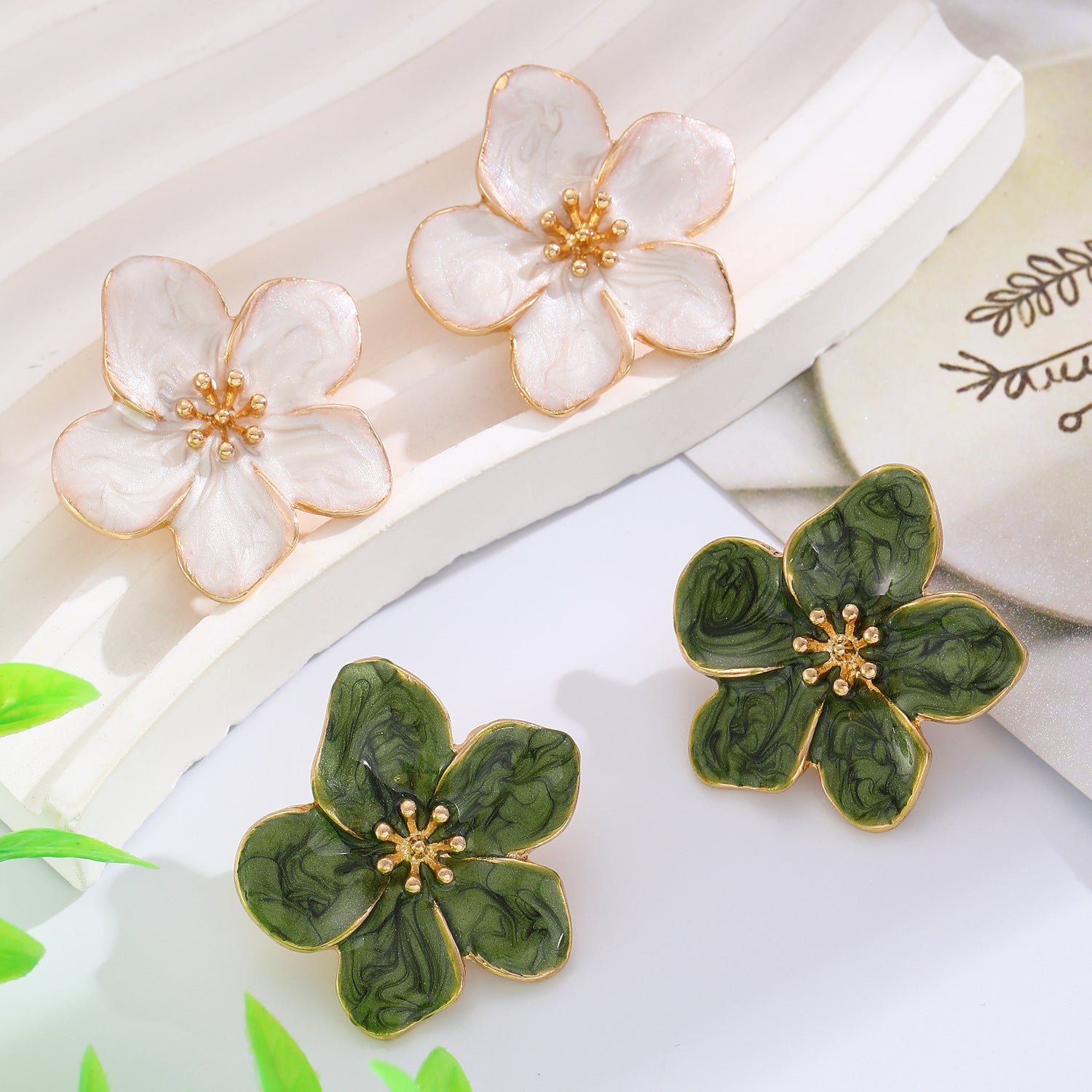Wholesale Trendy Dripping Oil Green Flower Earrings Zinc Alloy Ear Studs For Women Boutique Resale Jewelry Accessory
