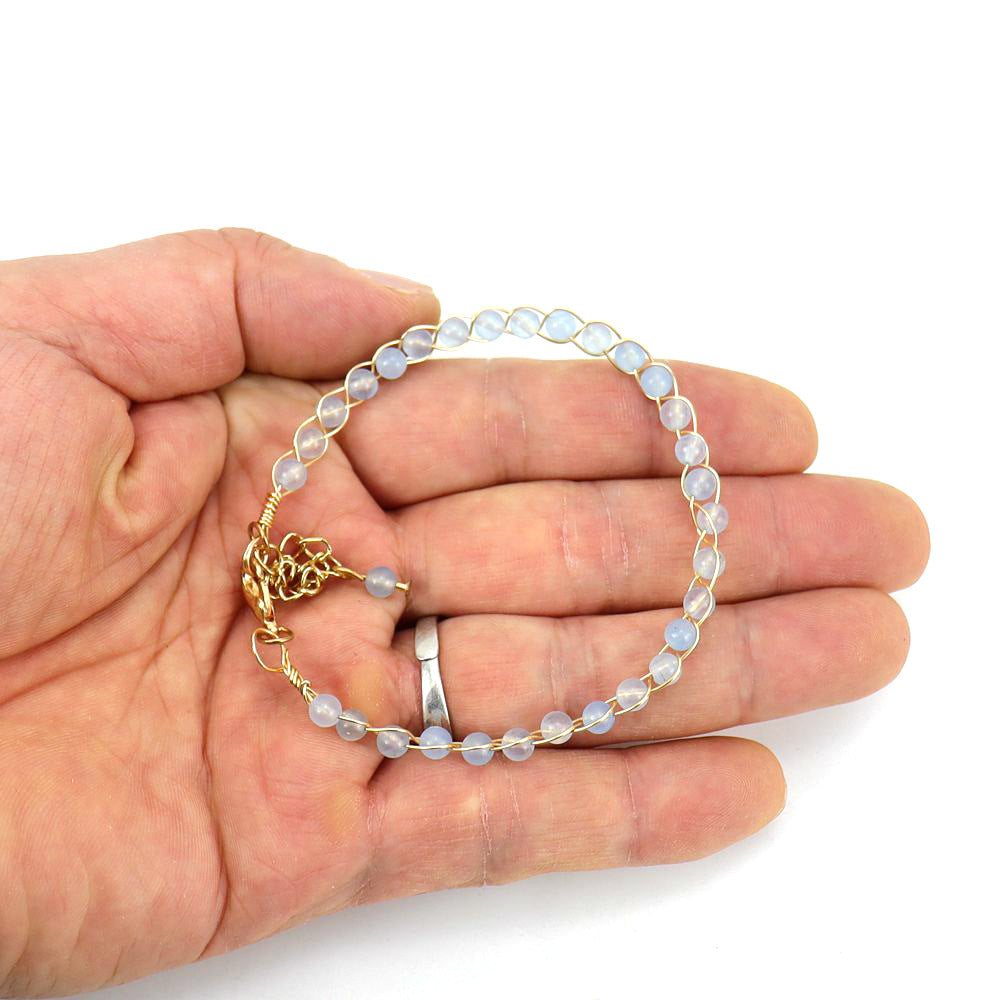 Wholesale Handmade Gold Wrapped Red Agate Crystal Bracelet Fashion Jewelry Accessory for Women Gift
