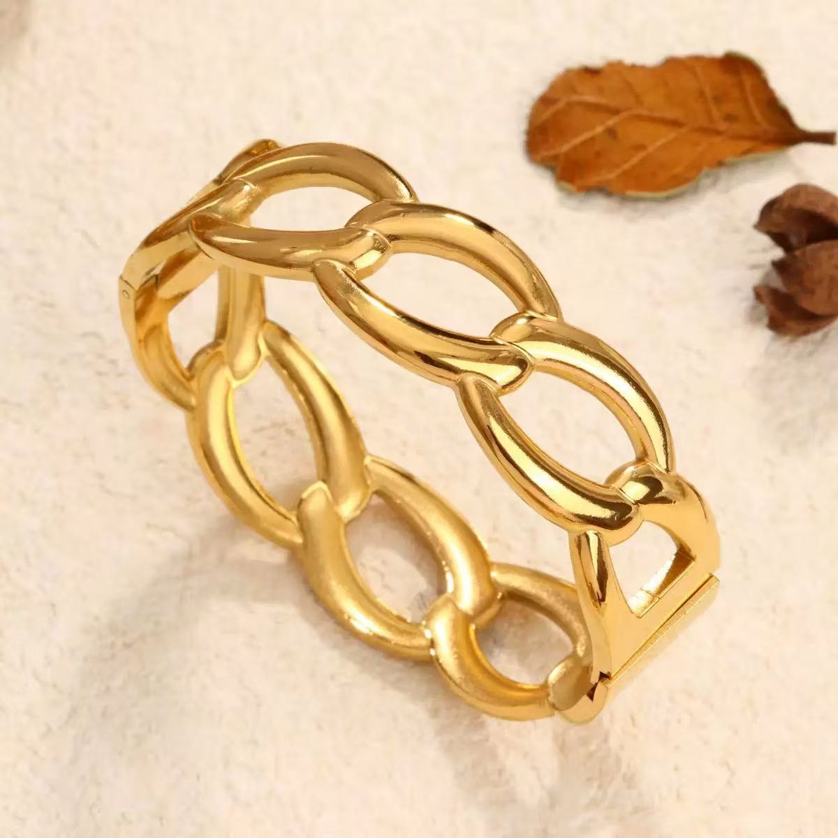 Wholesale Polished Openwork Titanium Steel Bracelet