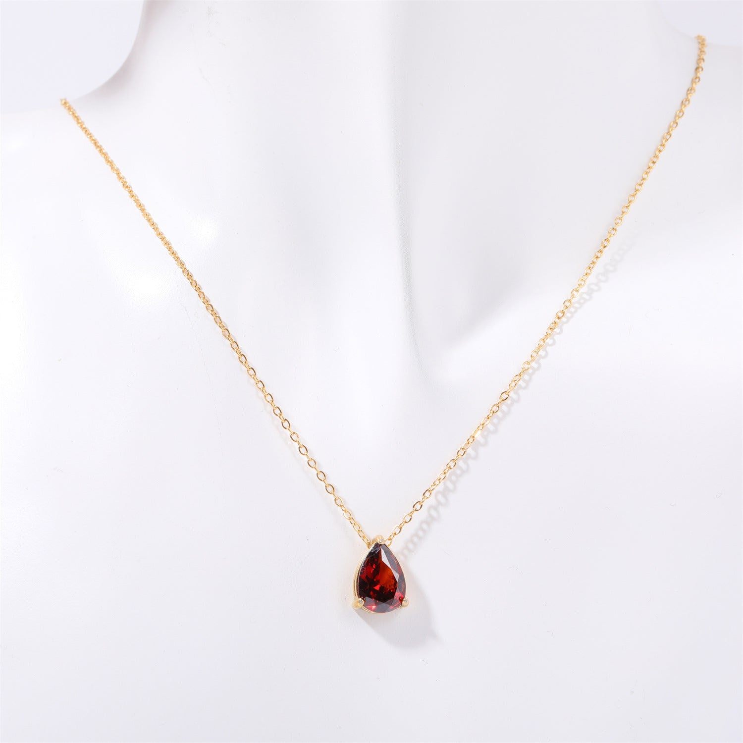 Wholesale Titanium steel pear-shaped teardrop zircon December birthstone birthstone necklace