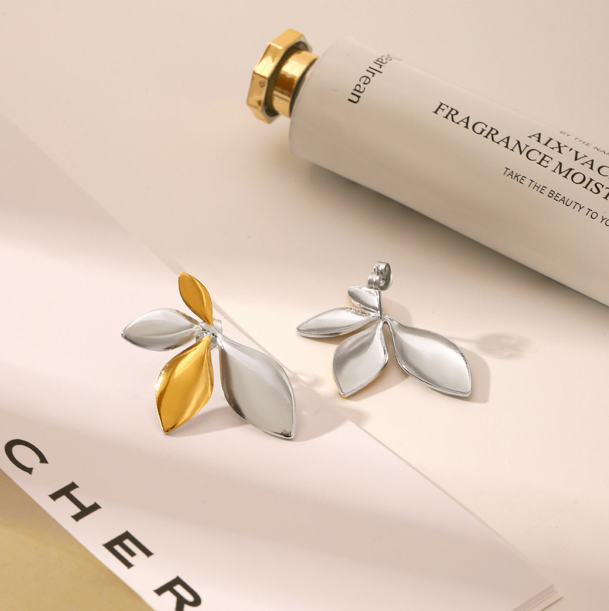 Wholesale  Stainless Steel Gold and Silver Colorblock Leaf-shaped Earrings