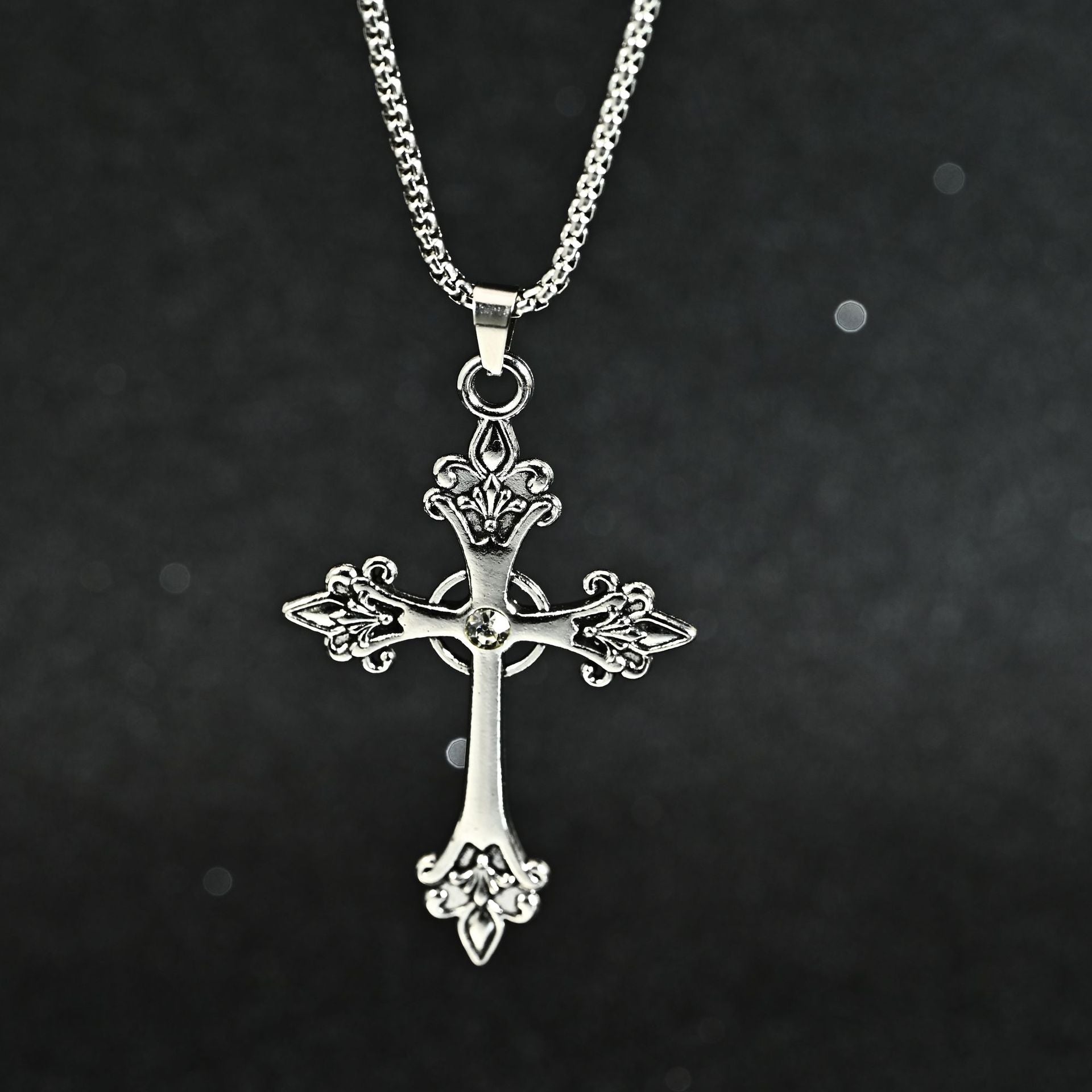 Wholesale Zinc Alloy Electroplated Diamond Cross Pendant Necklace Retro Street Style Fashion Jewelry Accessory For Casual Gift