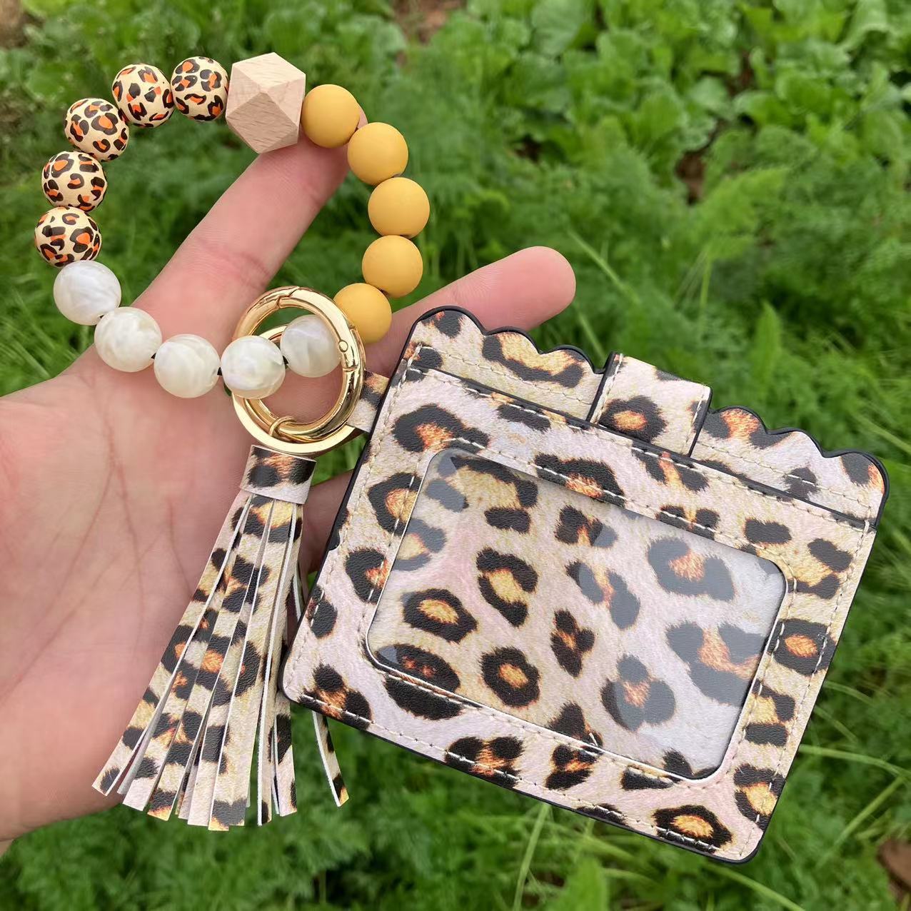 Wholesale Leopard Plaid Western Style Card Holder Silicone Beaded Wristlet Keychain ACC-KC-QiuXue011