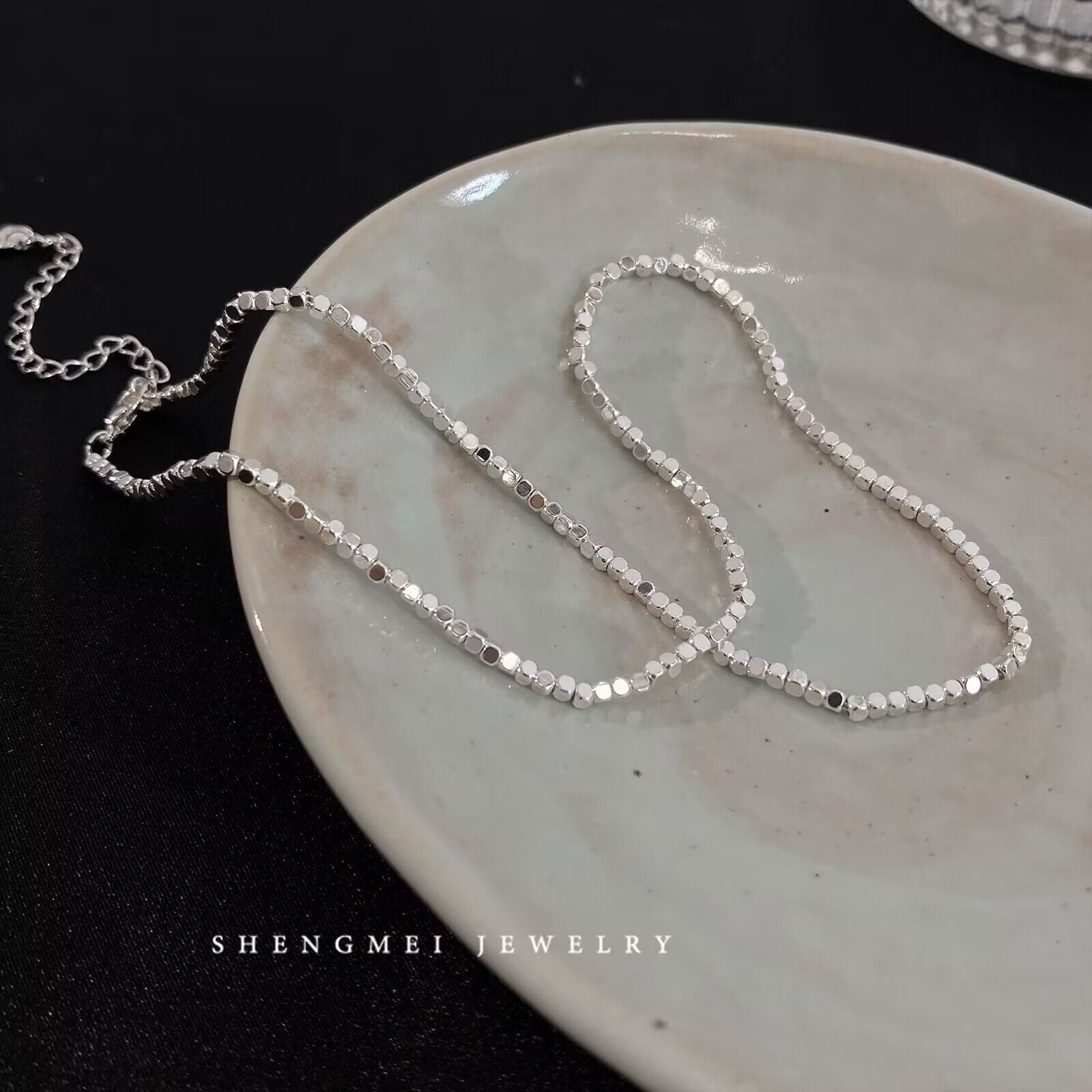 Wholesale Fashion Niche Broken Silver Pearl Necklace Clavicle Chain Choker Necklace ACC-NE-Mengx001