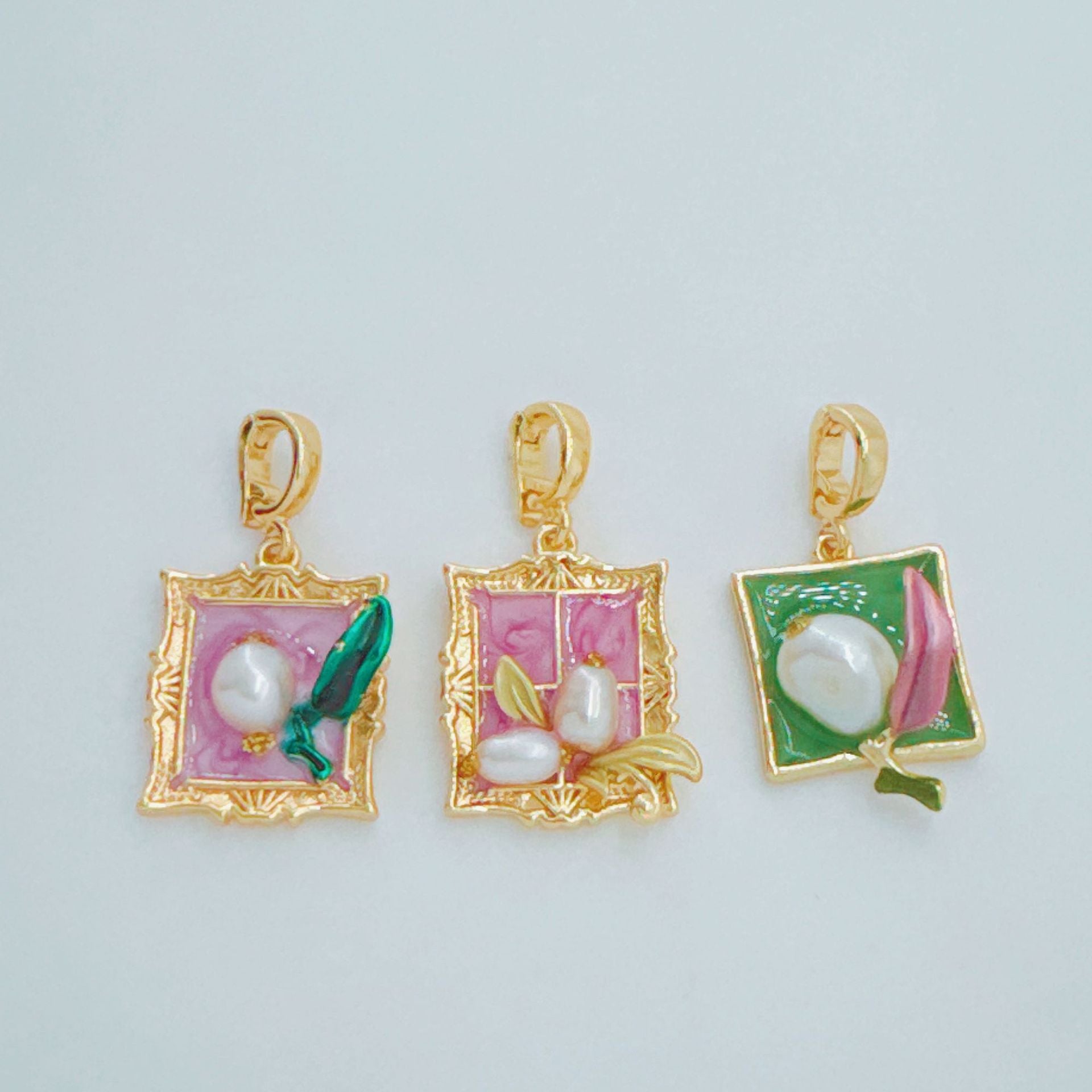 Wholesale Copper Gold Plated Floral Oil Painting Pendant for Jewelry Making