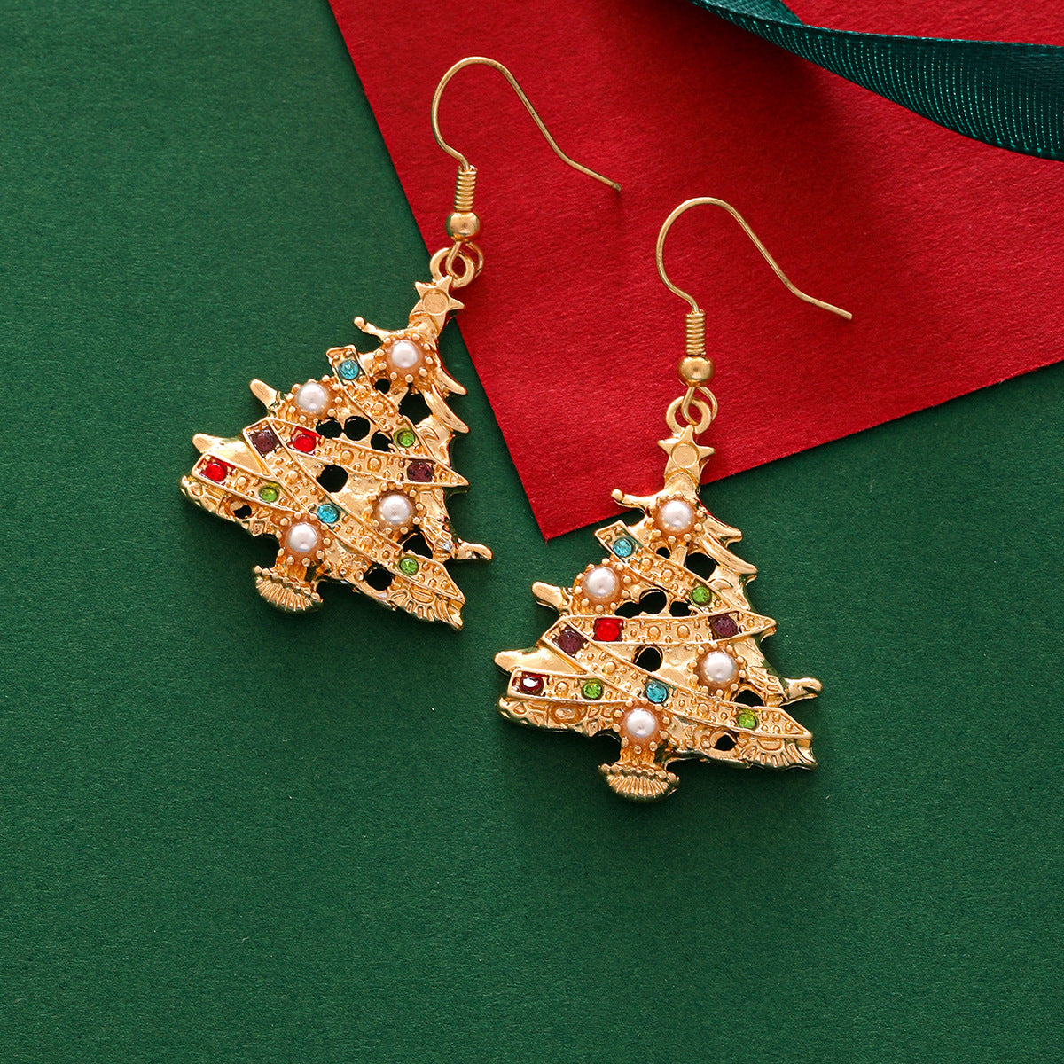 Wholesale Christmas Tree Pearl Color Diamond Earrings